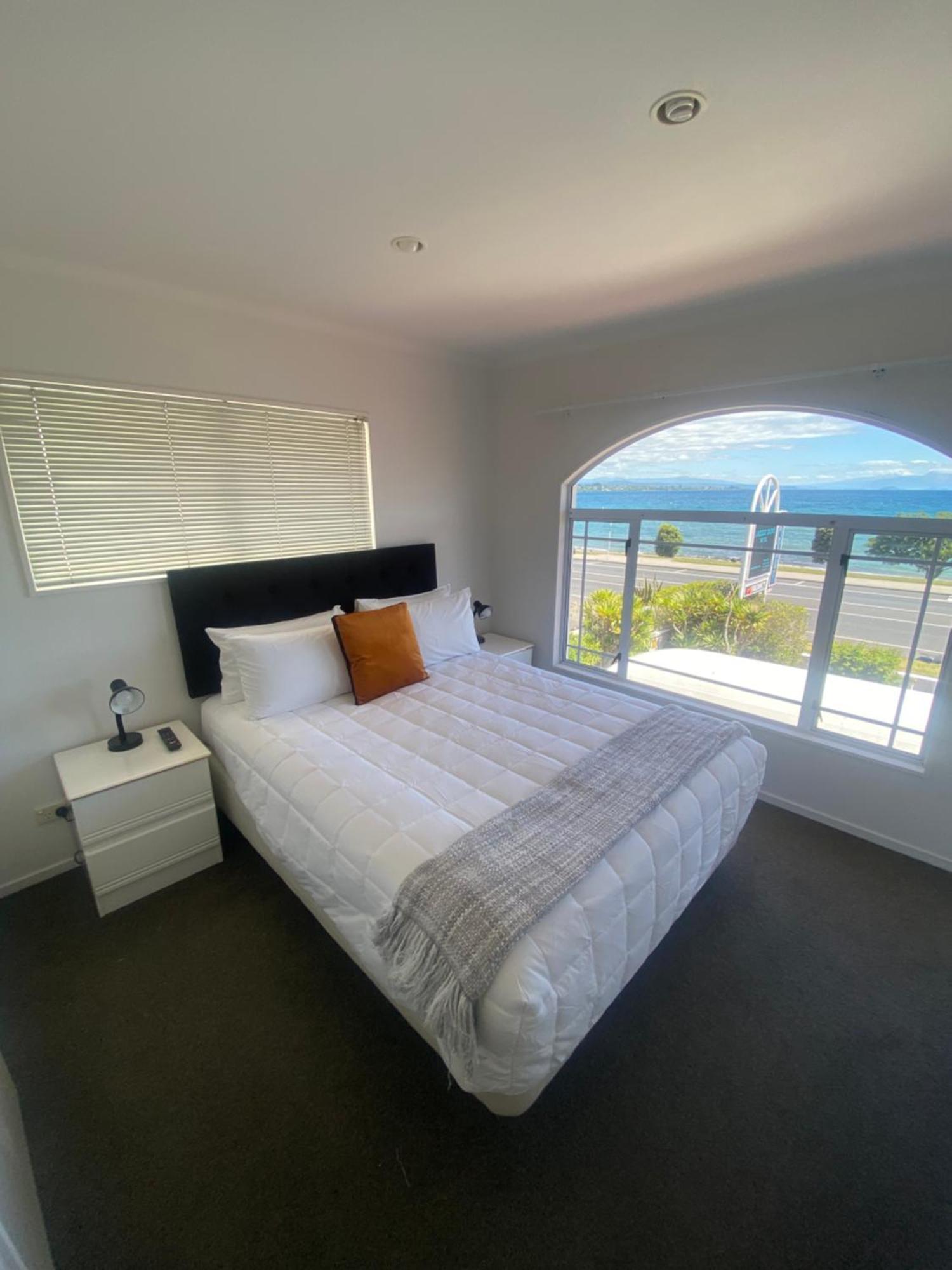 Lakeside Taupo Motel Екстериор снимка