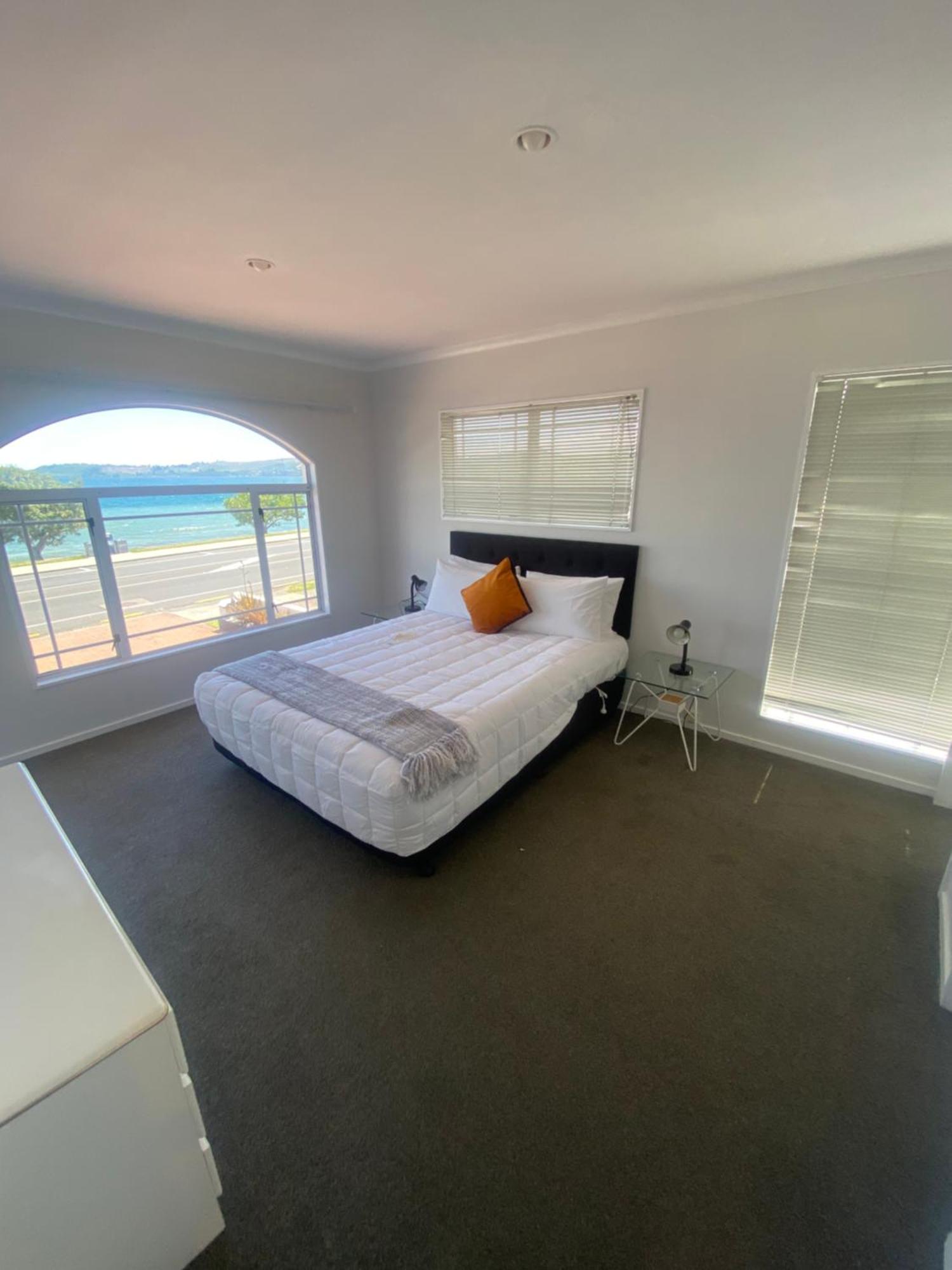 Lakeside Taupo Motel Екстериор снимка