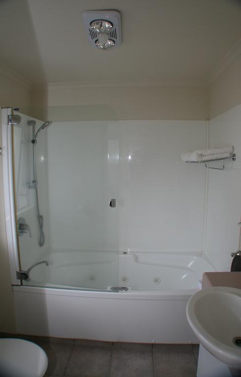 Lakeside Taupo Motel Екстериор снимка